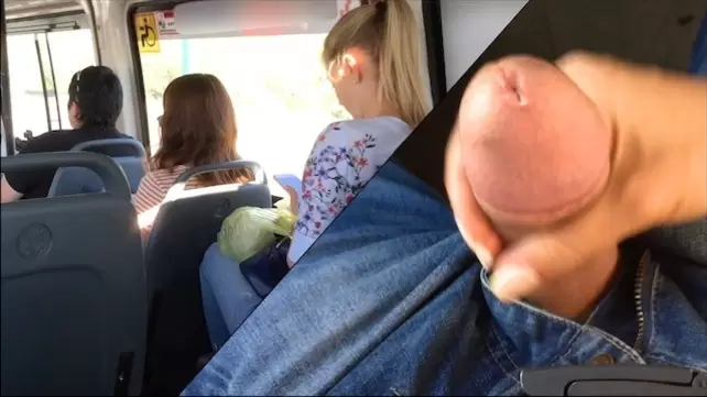 В автобусе ( видео). Релевантные порно видео в автобусе смотреть на ХУЯМБА