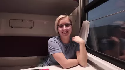 В поезде скрытая Камера - 3000 бесплатных порно видео