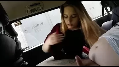 Порно видео оральный секс с незнакомцем в машине