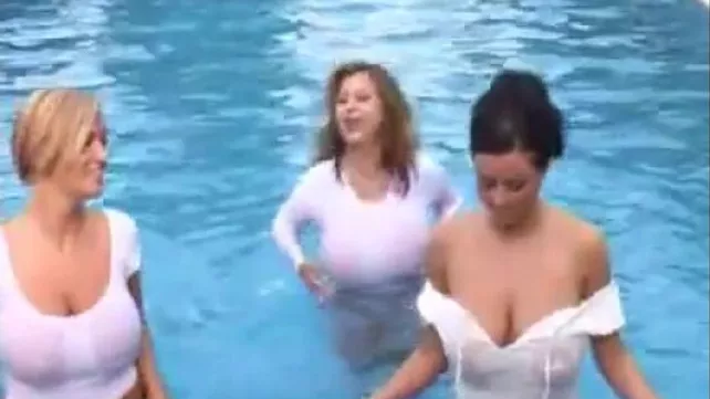 Порно видео мокрые футболки ххх