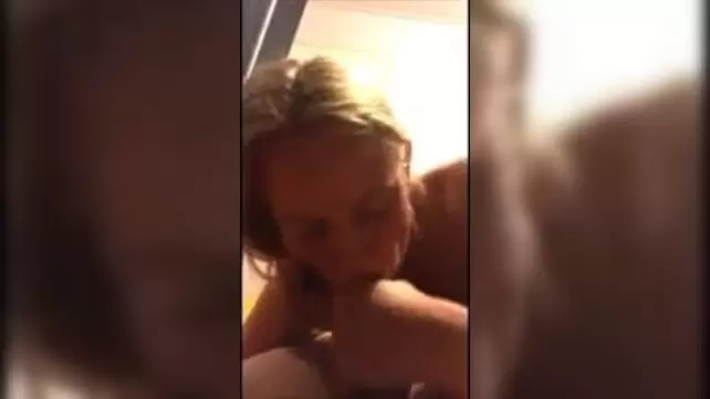 Порно видео скрытая камера случайный секс