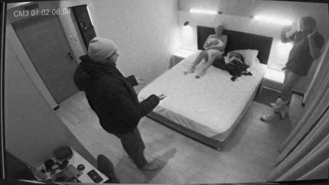 Муж застукал жену с любовником в своей квартире: 1000 HD видео