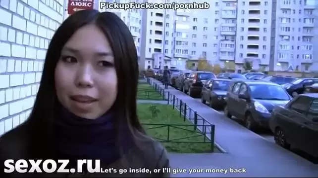 Парень трахает девушку в подъезде - 3000 русских порно видео