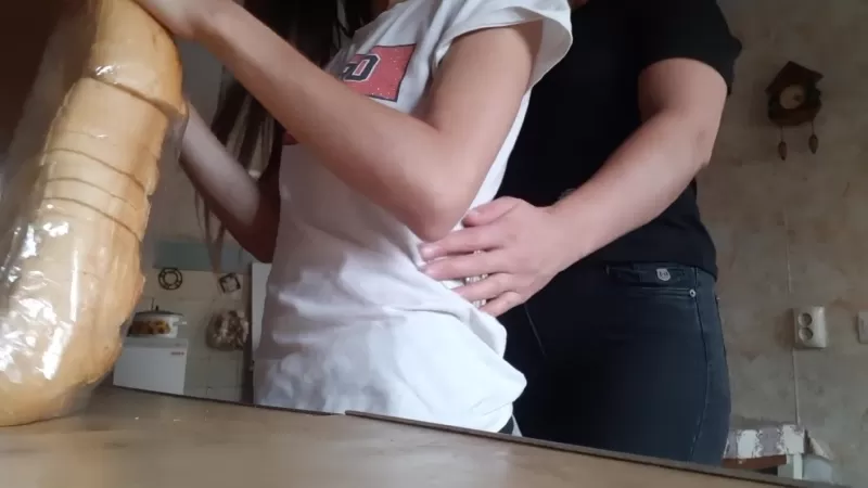 Трахнул мою жену на кухне - порно видео на lys-cosmetics.ru
