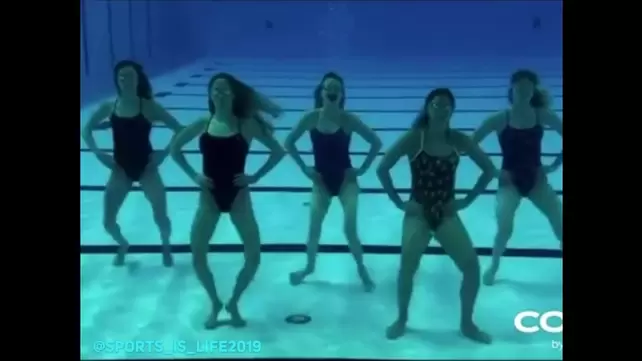 Порно видео голые под водой. Смотреть голые под водой онлайн