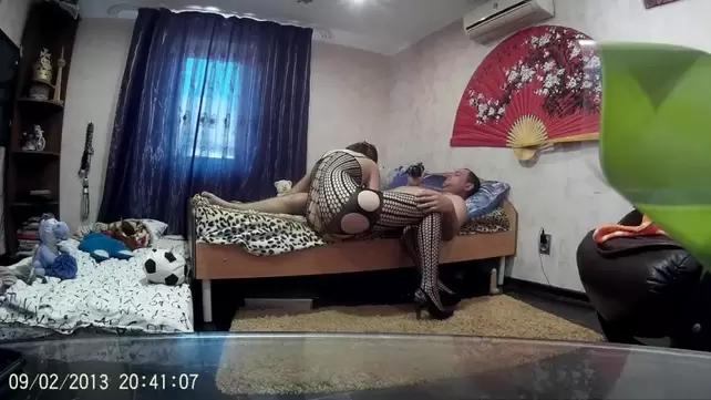 Скрытая камера в туалете ночного клуба порно видео